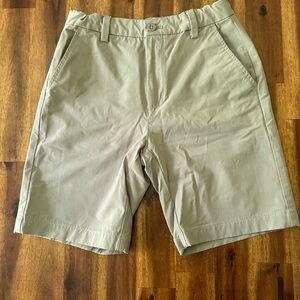 Vineyard vines boys performance shorts size 10